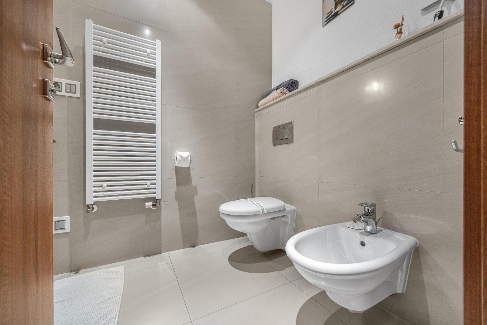 Revon Business Apartment 48 Dunajska Bratislava Eksteriør billede