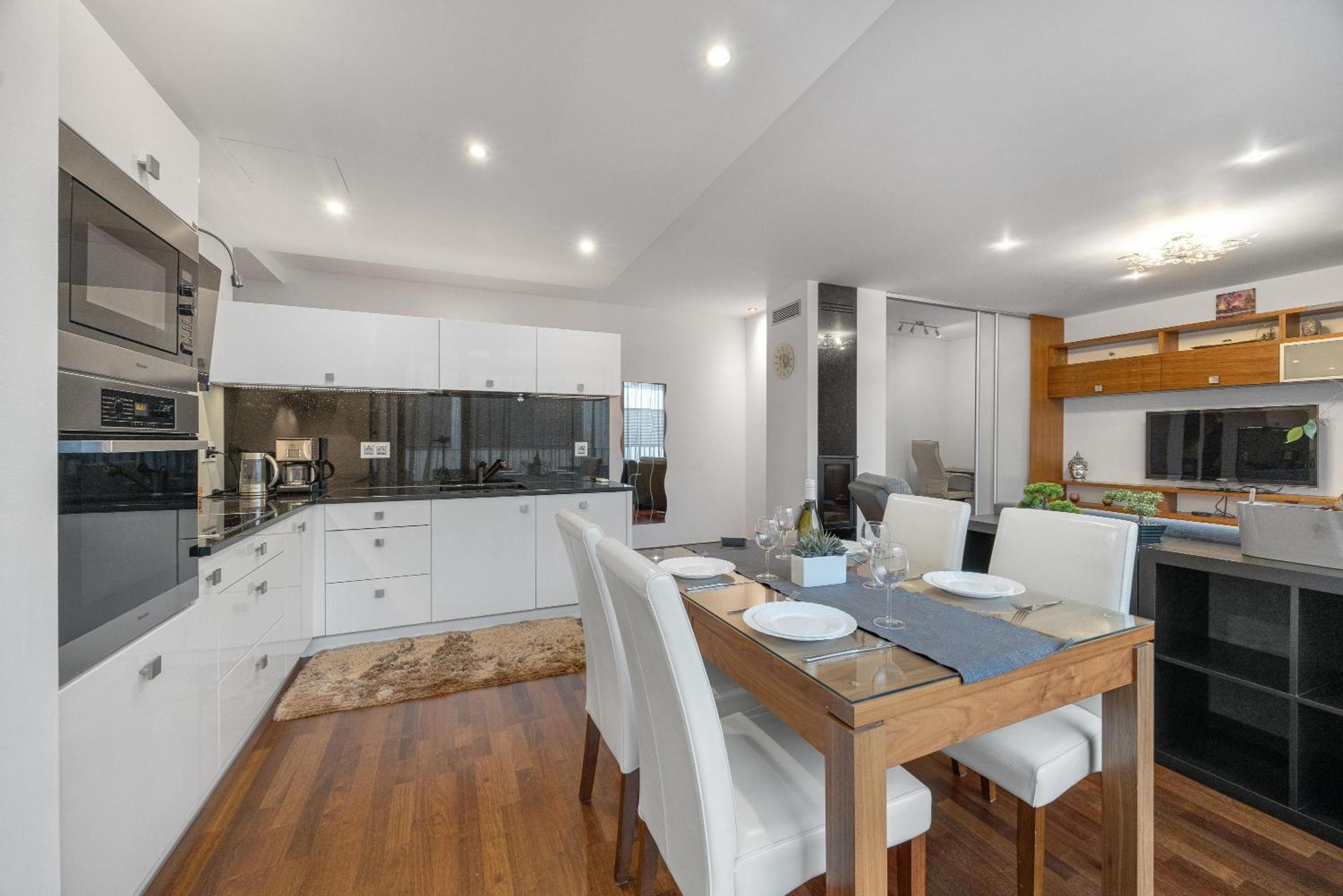 Revon Business Apartment 48 Dunajska Bratislava Eksteriør billede
